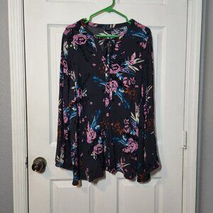 Torrid Crinkle Gauze Peasant Button Down Blouse - Size 3 (22W/24W)